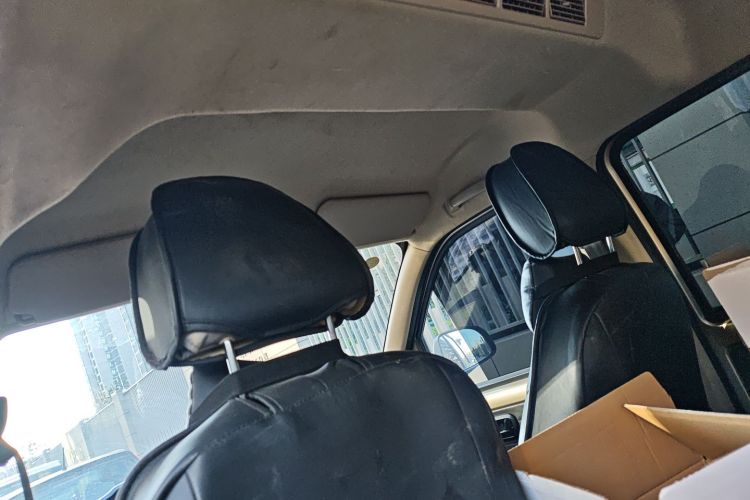 五菱汽车 五菱荣光S 2023款 1.5L 基本型 5/7座中控内饰22