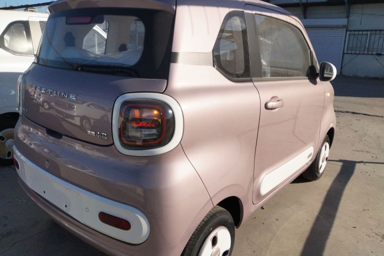 奔腾小马 2026款 222km 萌趣马 Plus车身外观7