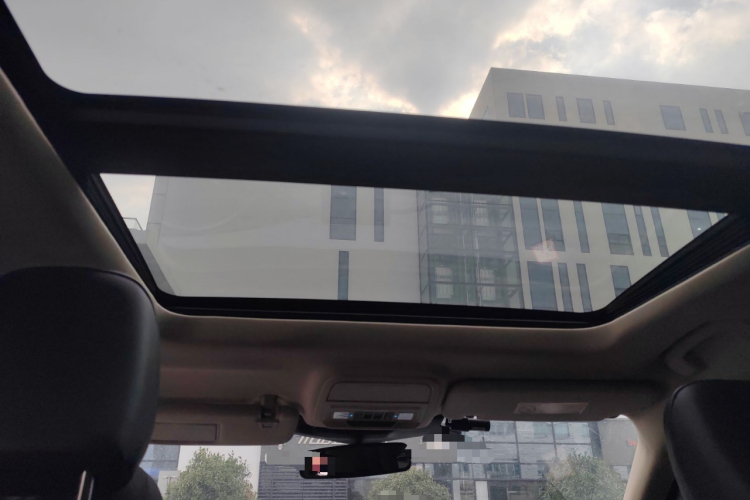 福特 探险者 2020款 EcoBoost 285 四驱钛金版 7座中控内饰22