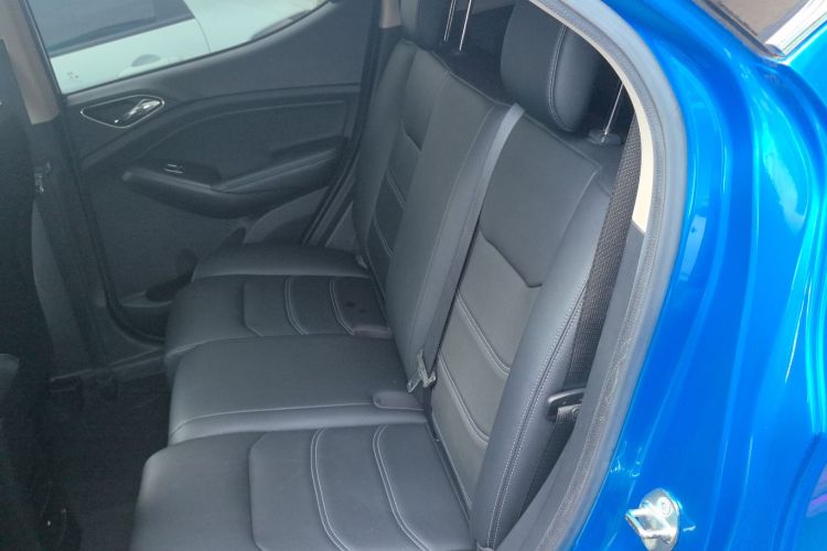 比亚迪 元新能源 2018款 EV360 智联炫酷型中控内饰21