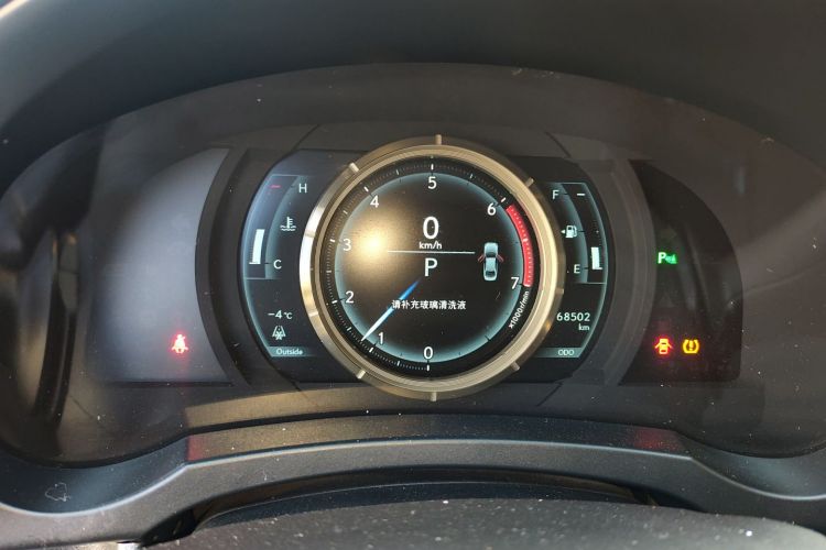 雷克萨斯IS 2017款 300 F SPORT版局部细节14