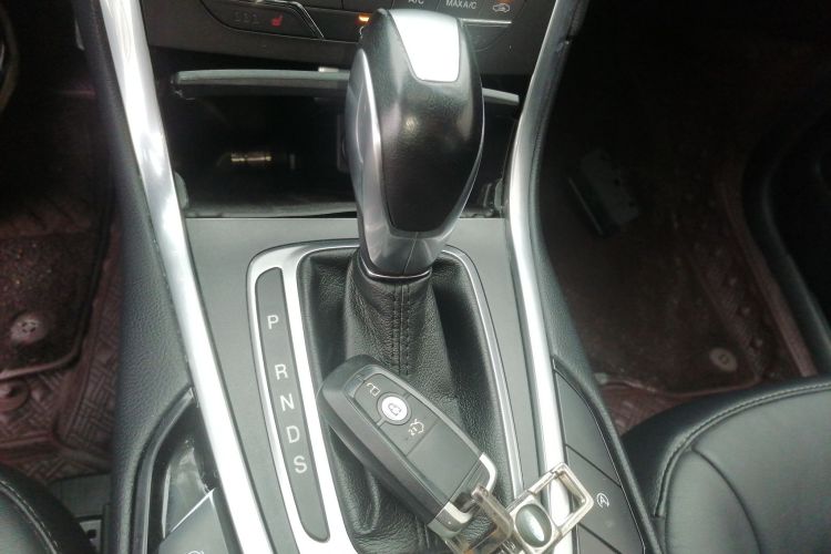 福特 锐界 2018款 EcoBoost 245 两驱豪锐型 7座 国V局部细节18