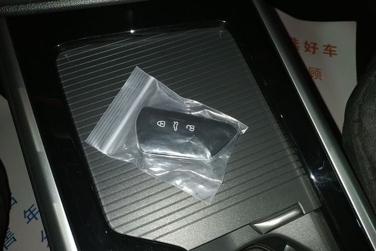 大众 帕萨特 2025款 Pro 380TSI 星空龙尊版中控内饰11