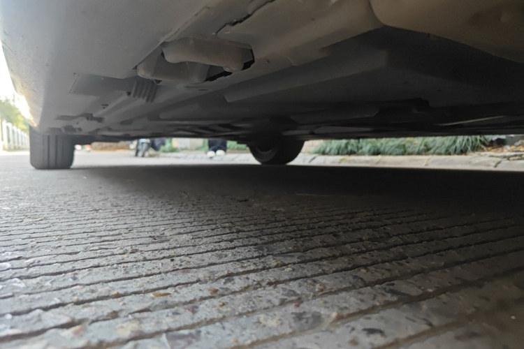 奔驰A级 2019款 改款 A 180 L 运动轿车局部细节9001