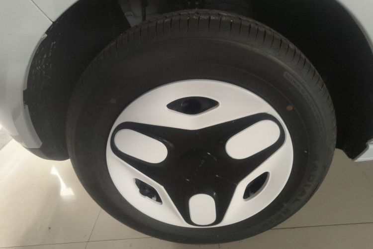 吉利银河 熊猫 2025款 210km 元气熊车身外观6007