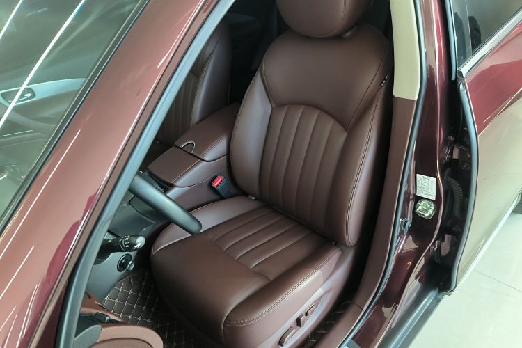 英菲尼迪QX50 2015款 2.5L 悦享版局部细节19