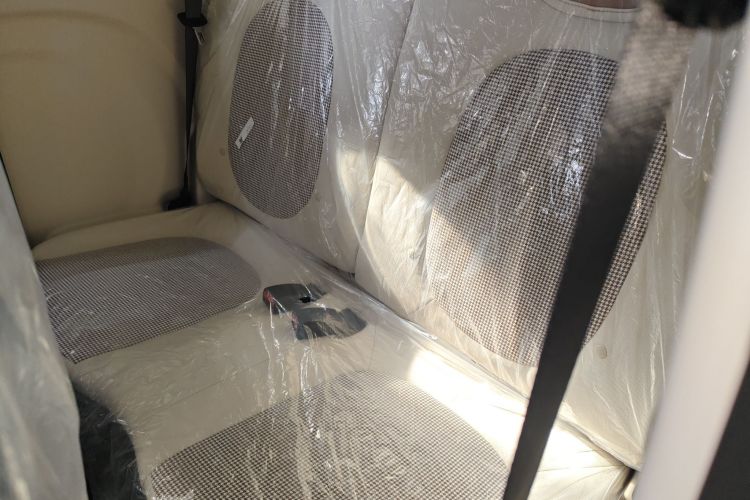 奔腾小马 2026款 222km 炫彩马中控内饰7004