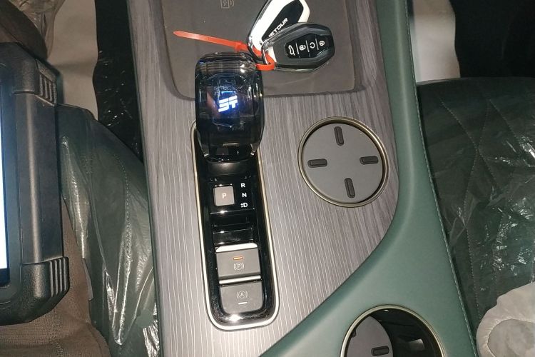 捷途山海L9 2024款 1.5TD 2DHT Pro 7座局部细节18