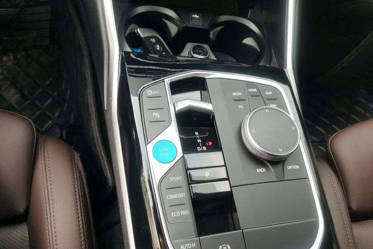 宝马i3 2022款 eDrive 35 L局部细节18