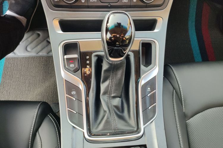 吉利汽车 帝豪 2018款 1.5L CVT向上互联版局部细节18