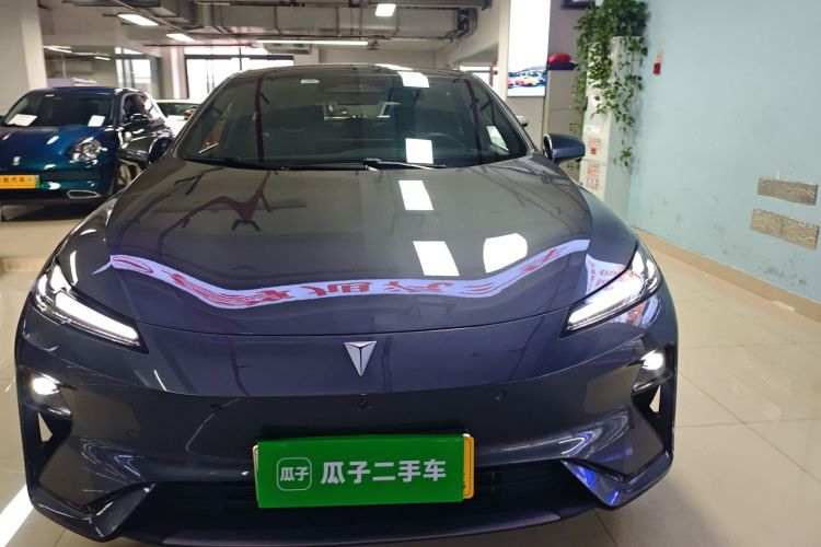 深蓝汽车 深蓝L07 2024款 230Max乾崑智驾ADS SE增程版车身外观2