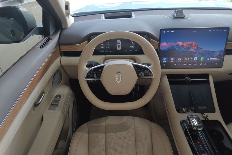 鸿蒙智行 问界M7 2024款 1.5T 后驱Plus版 5座中控内饰13