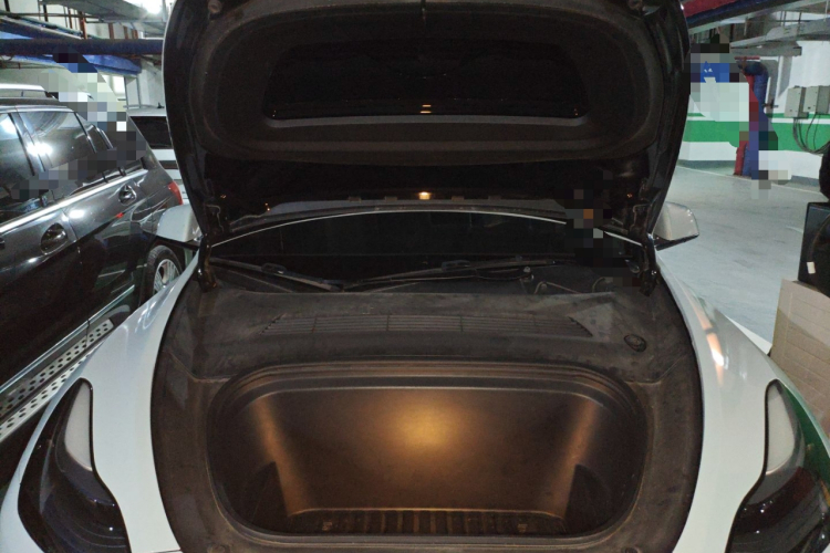 特斯拉 Model Y 2021款 标准续航后驱版局部细节24