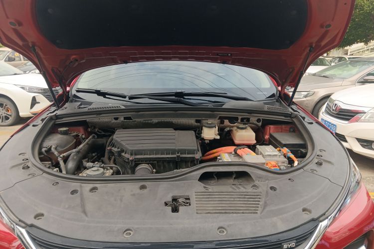 比亚迪 唐新能源 2018款 DM 2.0T 全时四驱智联创享型 7座 国V局部细节24