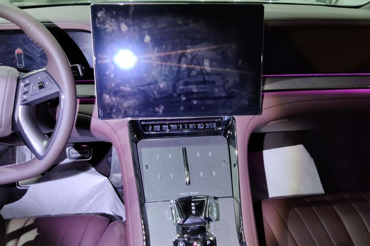 腾势Z9GT 2024款 1100四驱Pro版局部细节16