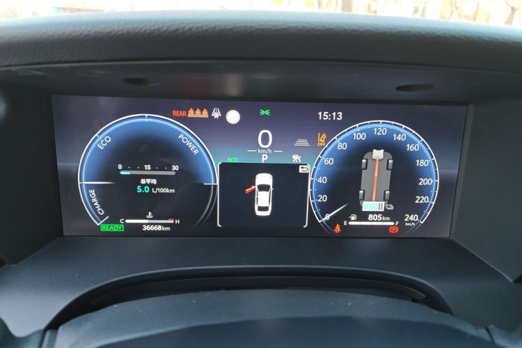 丰田 凯美瑞 2024款  双擎 2.0HG 尊贵版中控内饰14