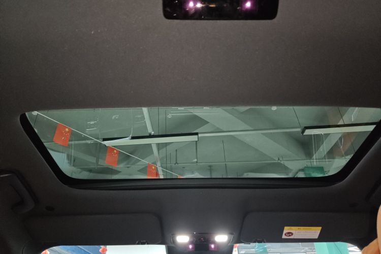 理想汽车 理想L8 2023款 Pro中控内饰22