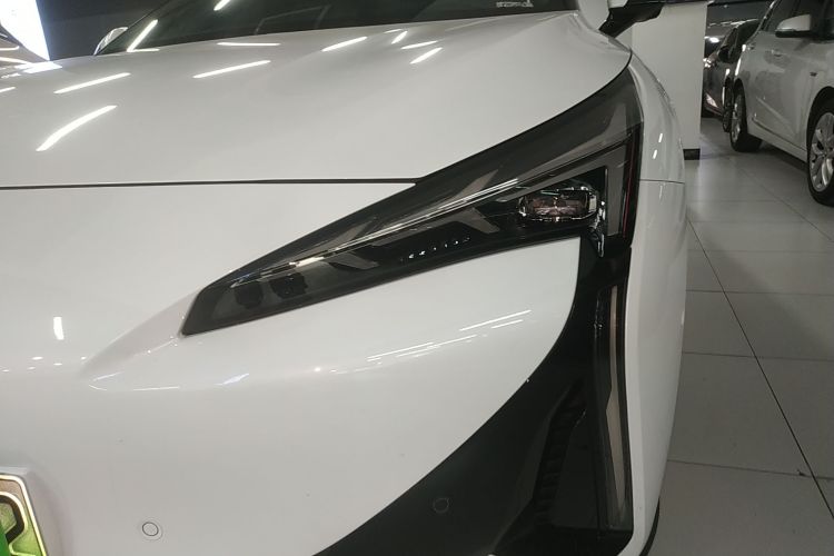 ARCFOX极狐 极狐 阿尔法S5 2024款 560MAX 185kW局部细节36