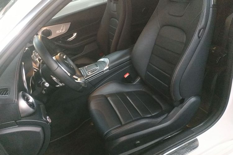 奔驰C级(进口) 2020款 C 260 轿跑车中控内饰19