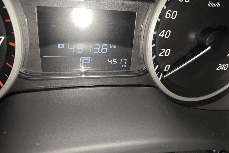 日产 轩逸 2024款 改款三 经典 1.6XE CVT舒适版中控内饰15