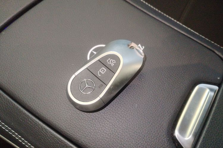 奔驰C级 2024款 改款三 C 260 L中控内饰11