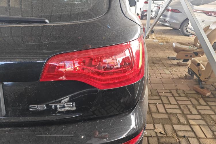 奥迪Q7 2015款 35 TFSI 进取型车身外观6006