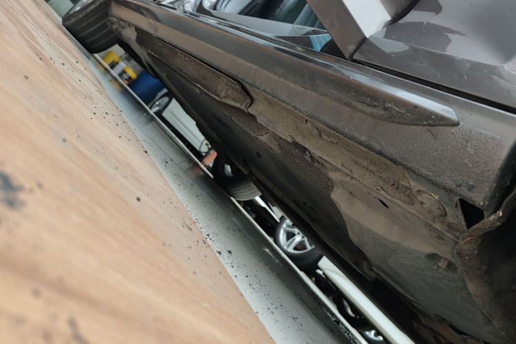 奥迪A4L 2019款 40 TFSI 进取型 国VI局部细节9001