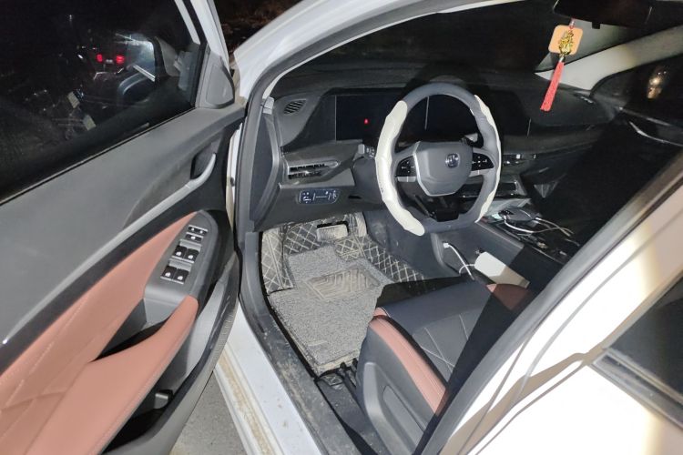 长安 逸动 2023款 畅享版 PLUS 蓝鲸NE 1.4T GDI DCT尊贵版中控内饰20