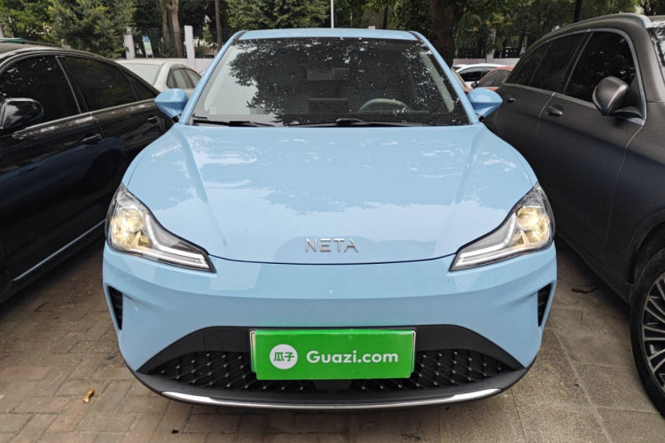 哪吒汽车 哪吒AYA 2023款 318 Lite车身外观2