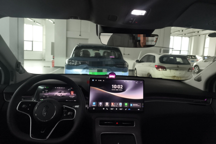 鸿蒙智行 尚界H5 2025款 增程 Max中控内饰7002