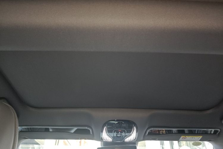 岚图汽车 岚图追光 2024款 PHEV 四驱超长续航行政版中控内饰22