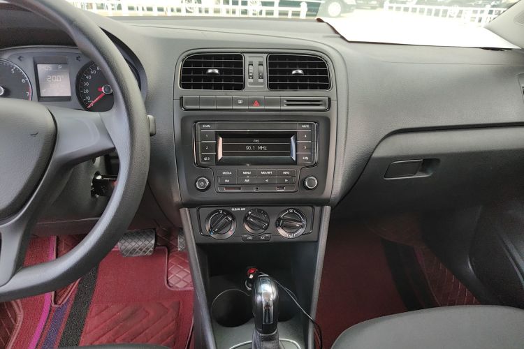 大众 Polo 2016款 1.4L 自动风尚型局部细节16