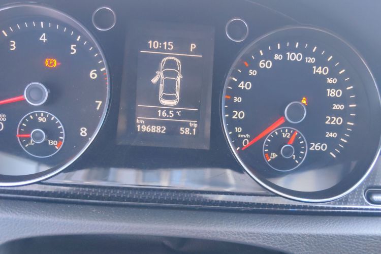 大众 迈腾 2013款 1.8TSI 豪华型中控内饰15