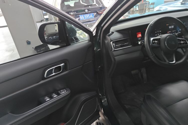 理想汽车 理想ONE 2021款 增程6座版中控内饰20