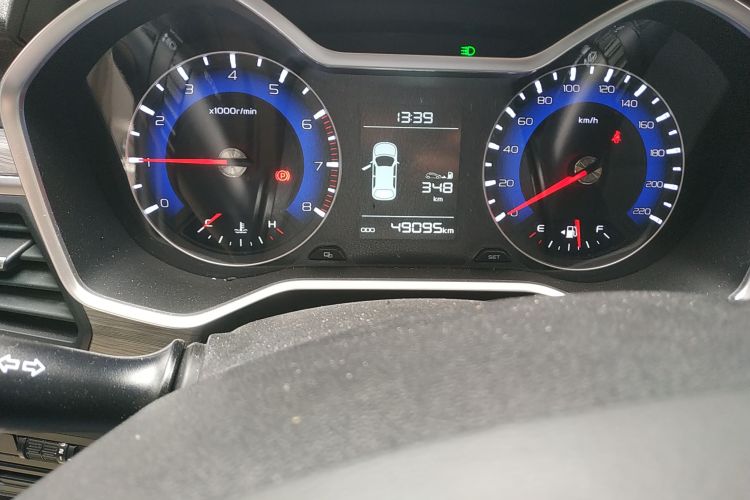 吉利汽车 远景X3 2017款 1.5L 手动尊贵型中控内饰15