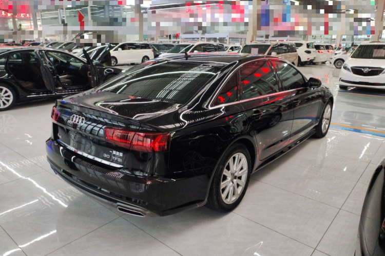 奥迪A6L 2018款 30周年年型 TFSI 进取型车身外观7