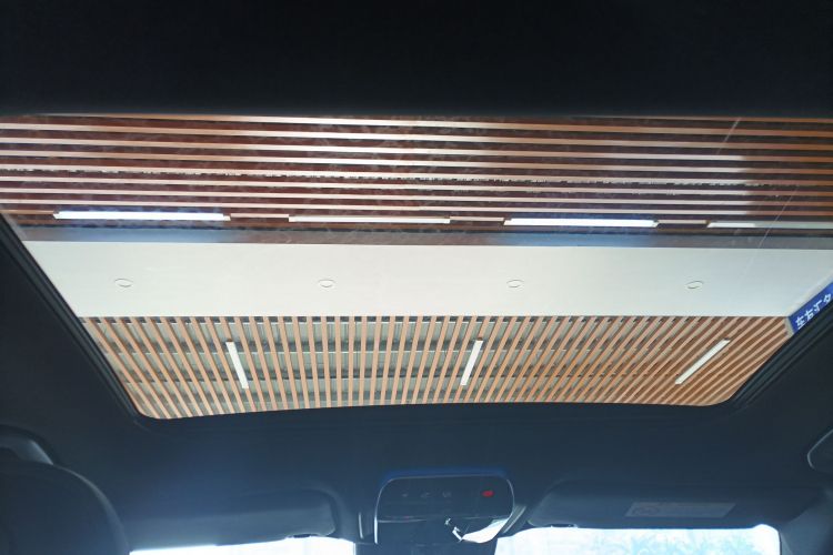 奔驰C级 2022款 改款 C 260 L 运动版局部细节22