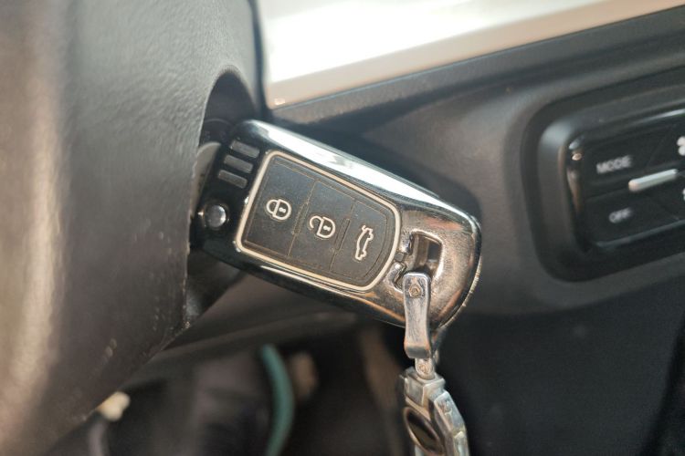 海马爱尚EV 2021款 小雁 豪华版中控内饰7001