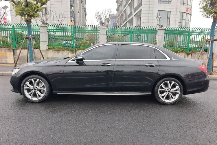 奔驰E级 2020款 E 300 L 运动豪华型车身外观6003