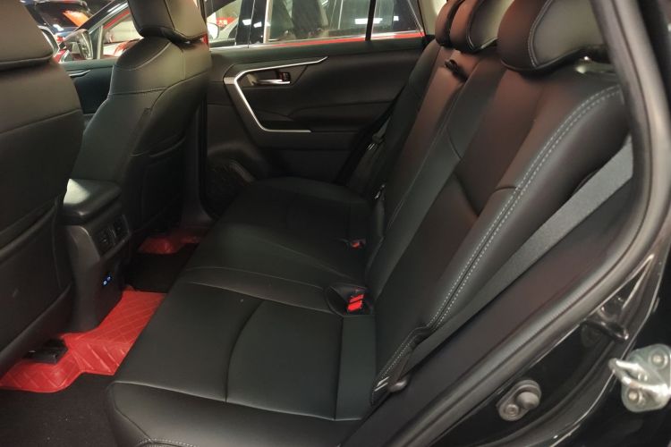 丰田 RAV4荣放 2021款 2.0L CVT两驱风尚版中控内饰21