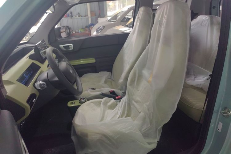 吉利银河 2024款 熊猫mini 200km 耐力熊中控内饰19