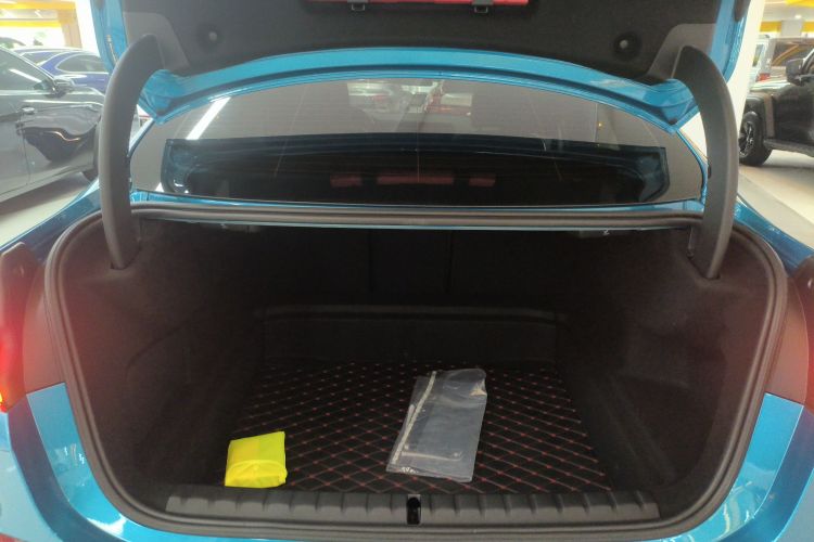 宝马2系(进口) 2021款 225i 四门轿跑车 M运动套装机舱底盘23