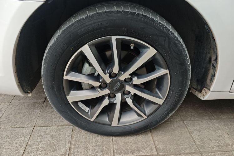 吉利汽车 帝豪 2020款 1.5L 手动向上版车身外观6007