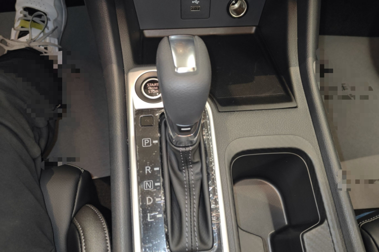日产 轩逸 2025款 1.6L CVT真心版中控内饰18