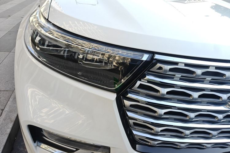 福特 探险者 2020款 EcoBoost 285 四驱钛金版 7座车身外观8