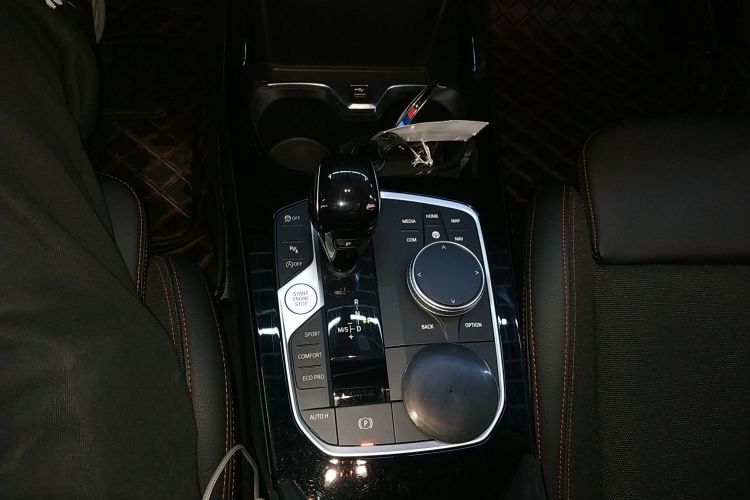 宝马2系(进口) 2021款 225i 四门轿跑车 M运动套装中控内饰18