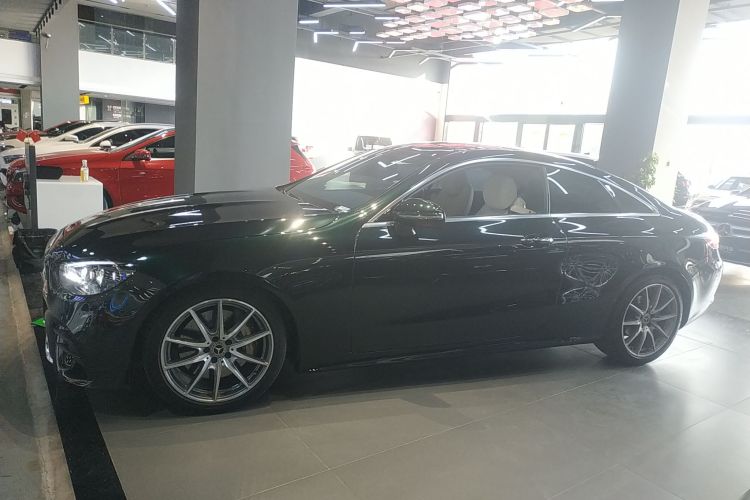 奔驰E级(进口) 2023款 E 300 轿跑车车身外观6003