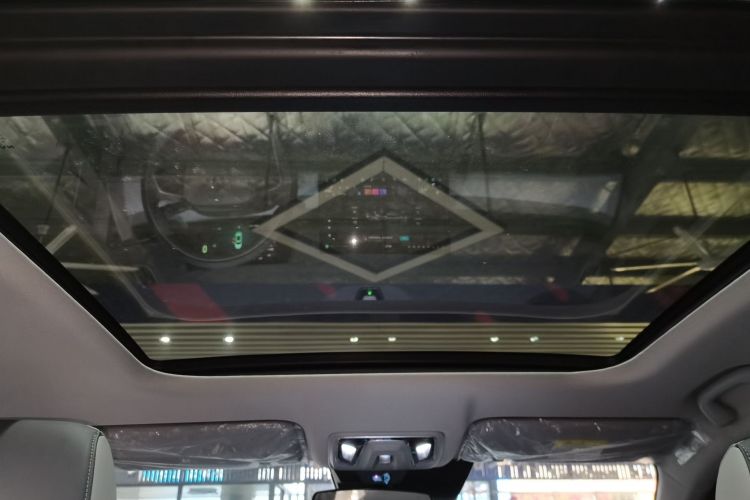 长安UNI-Z 2025款 1.5T 尊贵型局部细节22