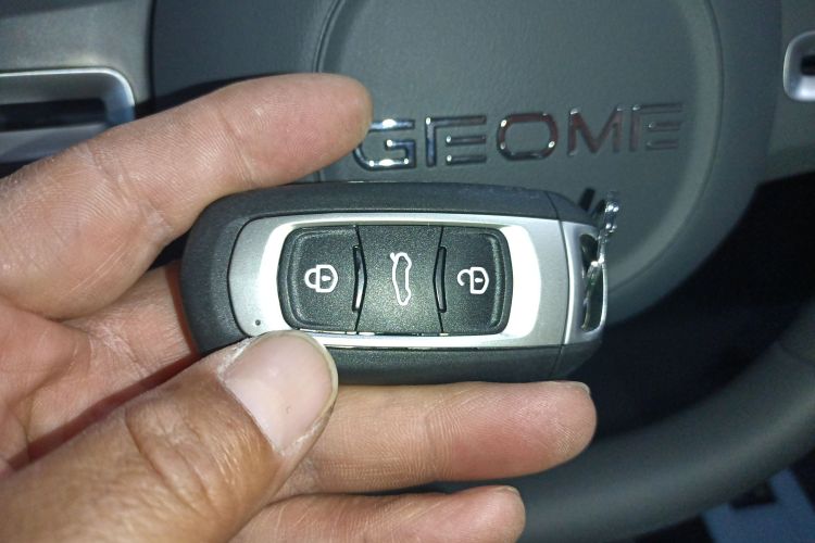 吉利银河 2024款 熊猫mini 200km 耐力熊中控内饰11