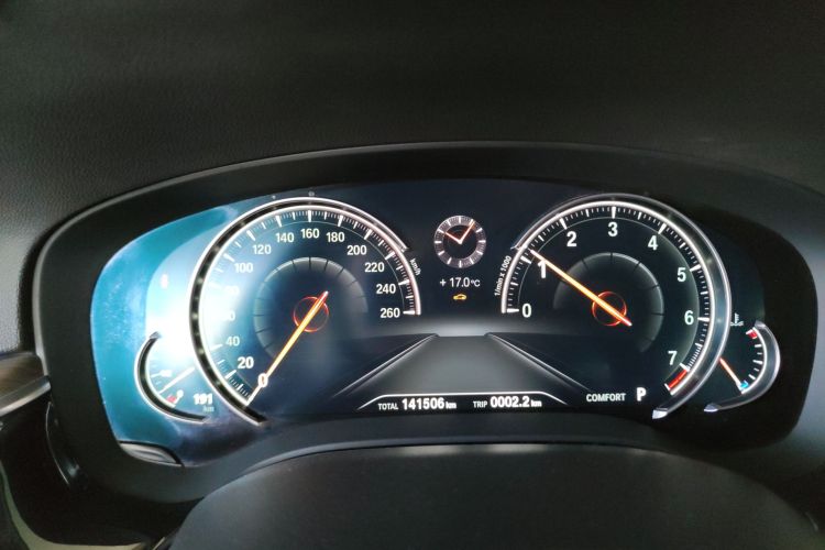 宝马5系 2018款 530Li 领先型 豪华套装中控内饰14